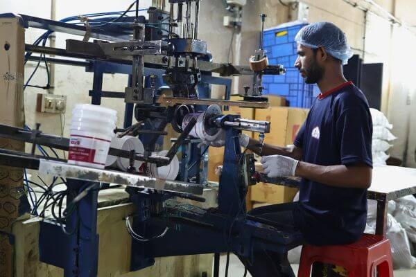 kay-plast-worker-3